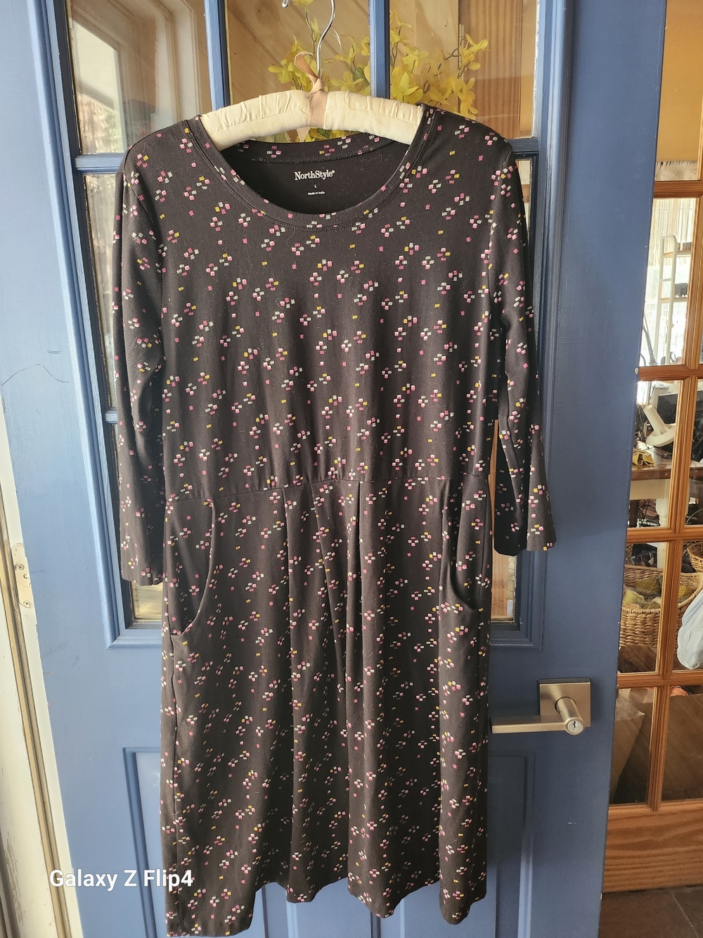 NorthStyle Black Floral Pocket Dress